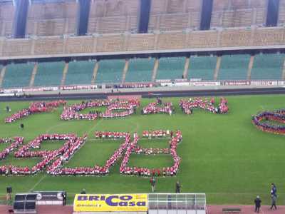 Ecco quasi composta la scritta Fc Bari 1908 con tanto di logo stilizzato annesso